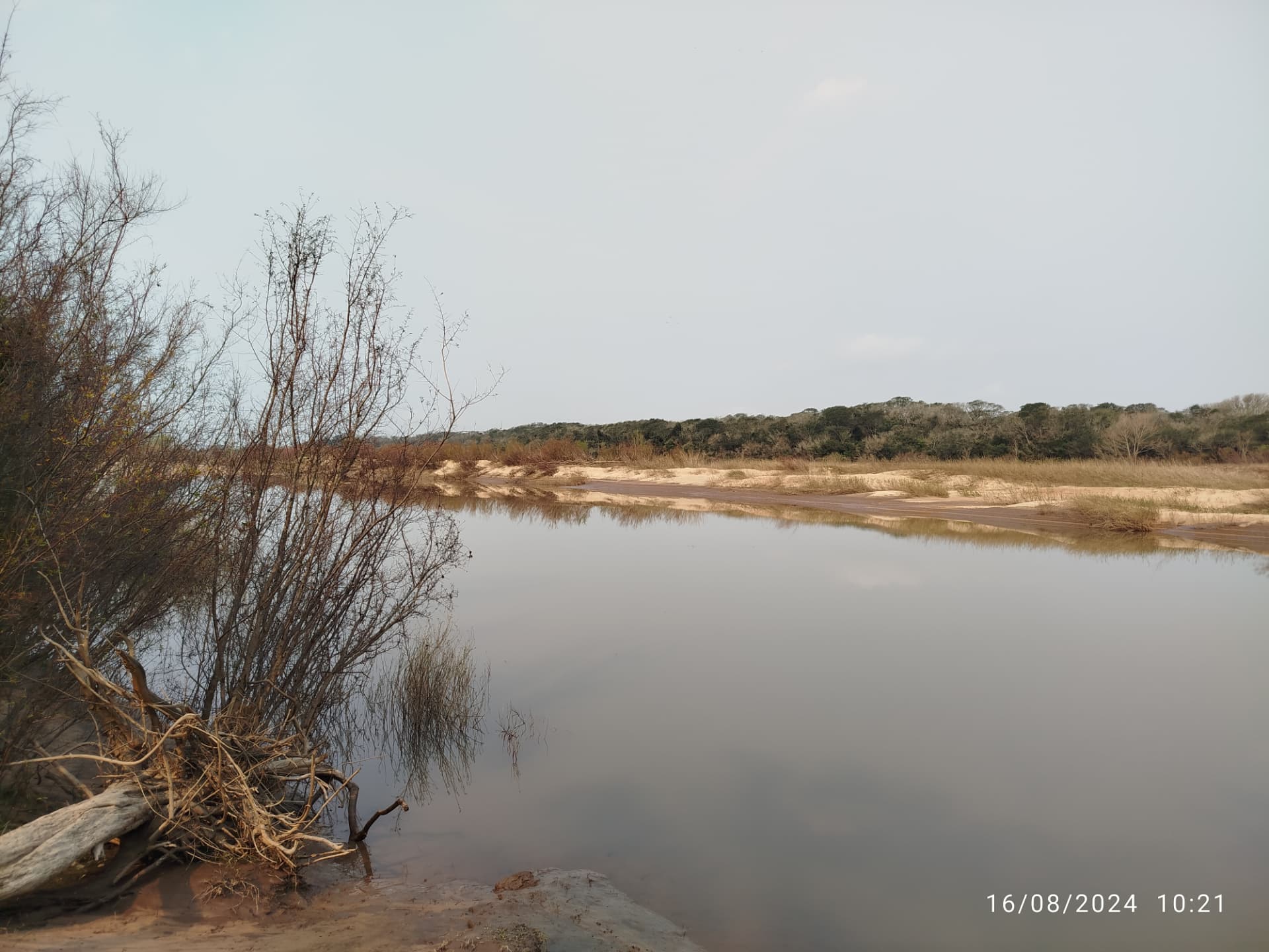 Caracterização de nascentes, cursos hídricos, áreas úmidas e drenagens - foto 13