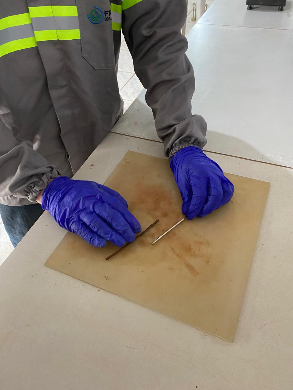 Determinação do limite de plasticidade do solo
